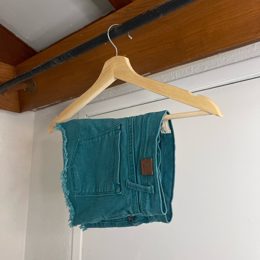 Roxy short shorts